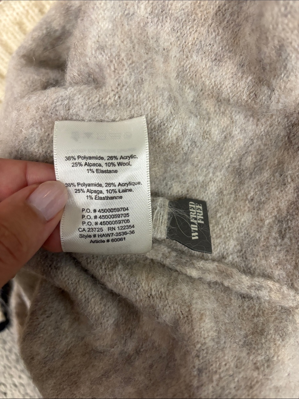 Aritzia Wilfred sweater vest - Picture 9 of 9